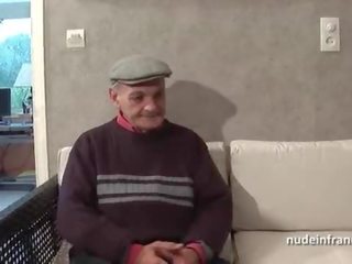 Ffh deux français brunette partage un vieux homme bite de papy voyeur